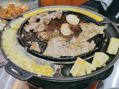 -胡悦里韩式烤肉(芝罘万达广场店)