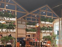 -渝信川菜 · 川味家常菜(财富购物中心店)
