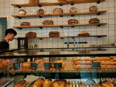 -81BAKERY(大学路店)