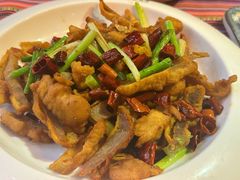 -香巴拉云南餐厅(华莱坞店)