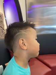 -TOP HAIR SALON