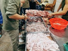 -标记美食新鲜猪杂(兴南大道店)