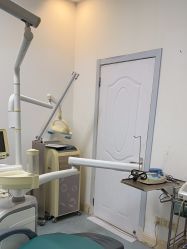 -瑞丽口腔·美学矫正中心