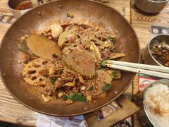 -成都你六姐·牛肉冒菜(上海环宇荟店)