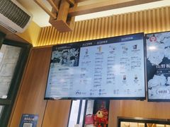 -霸王茶姬(南强街店)