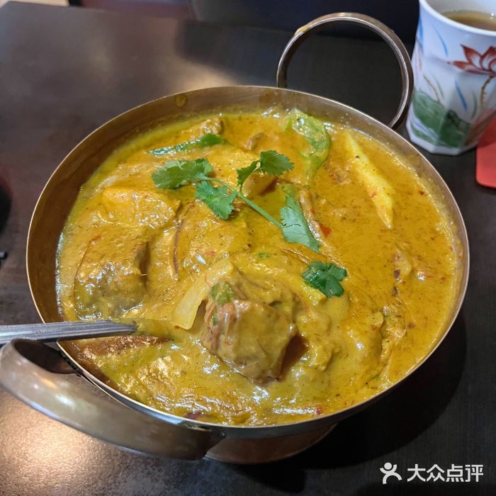 大头虾越式风味餐厅(光明广场店)越式咖喱牛腩煲图片