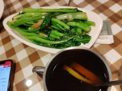 -新大咀港式茶餐厅(宝山万达店)