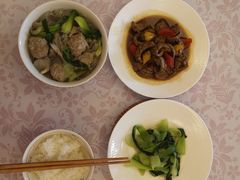 -悦芽照护月嫂+育儿嫂(杭州店)