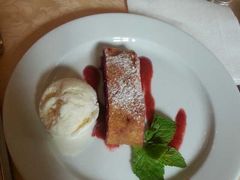 -滴血救世主教堂