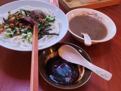 -秤砣砣·湖南粉面馆(青年路店)