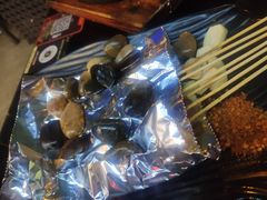 -何师烧烤·香辣蟹·川菜·30年老品牌(太古里旗舰店)