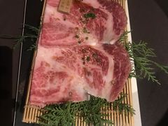 -山川小町·极番烧肉(新地假日广场店)