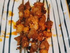 -许哥东北烧烤·铁丳烤串·宫后夹肉(繁花中心店)