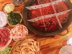 -岗上渣渣老火锅(两路口店)