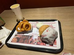 -The Habit Burger Grill 哈比特汉堡(复兴soho店)