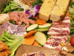 -山野的朋友露营炭火烤肉