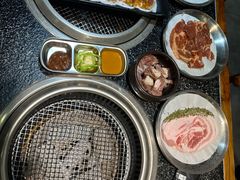 -红泥小火炉·东北泥炉烤肉(天一旗舰店)