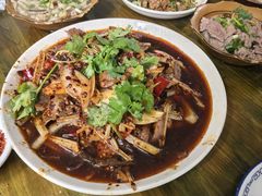 -小杨翘脚牛肉