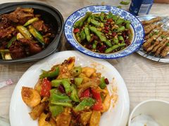 -江城燕子大排档(江汉路步行街店)