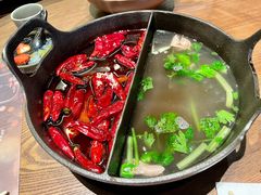 草本鸳鸯锅-盡膳口福跷脚牛肉火锅(晶耀前滩店)