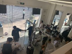 -I+造型烫发染发