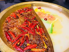 -沸炉重庆老火锅(军事博物馆店)