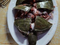 -广味炭炉鸡煲(宝业路分店)