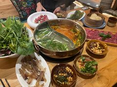 -黔诚多彩火锅(甲秀楼店)