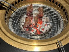 -山川小町·极番烧肉(新地假日广场店)