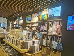 -九木杂物社(恒隆广场店)