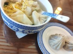 -笑来喜馄饨小笼工坊店(湖滨街店)