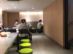-麦当劳(静安寺店)