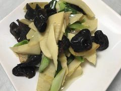 -天目湖刘老四农庄