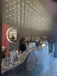 -花隐·美芙炫海菲秀皮肤管理中心