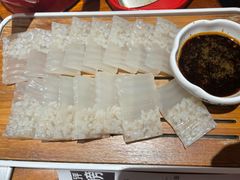 -山河屯铁锅炖(哈西站店)