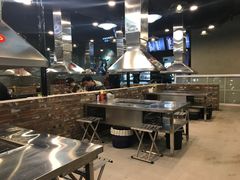 -马路牙子烧烤音乐酒馆(望京店)