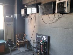 -VR 间客漫·PS电玩·虚拟现实包间游戏电竞(街道口店)