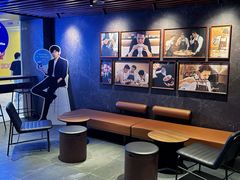 -瑞幸咖啡(华新地铁站地下商业街店)