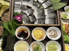 -围炉肉舍丹东海鲜烤肉·烤活鳗(步行街店)