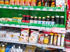 零售区-全家便利店(花园路店)
