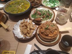 -川堂风·跷脚牛肉·乐山爆炒(宝山日月光店)