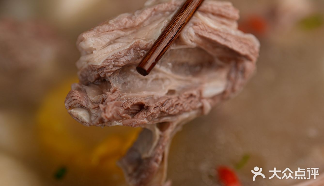 🎈🎈🎈这位客官，请来足球世界里品上等滩羊肉吧~