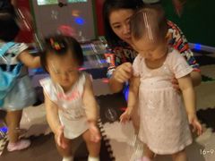 -爱萌盟婴童成长中心(泛悦店)