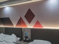 -逸米酒店(广州中山大学附属第一医院东山口地铁站店)