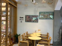 -猫的天空之城概念书店(束河店)