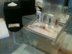 iphone_upload_pic-上海滴水湖皇冠假日酒店