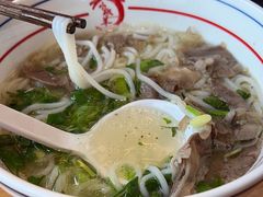 -小椒羊.羊肉粉 龙虾 羊肉串(新地旗舰店)