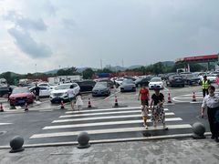 -慈城服务区-停车场