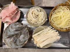-五里关火锅(上海鑫耀·光环Live店)