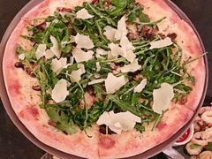 -WOLFGANG PUCK KITCHEN & BAR(迪士尼小镇店)